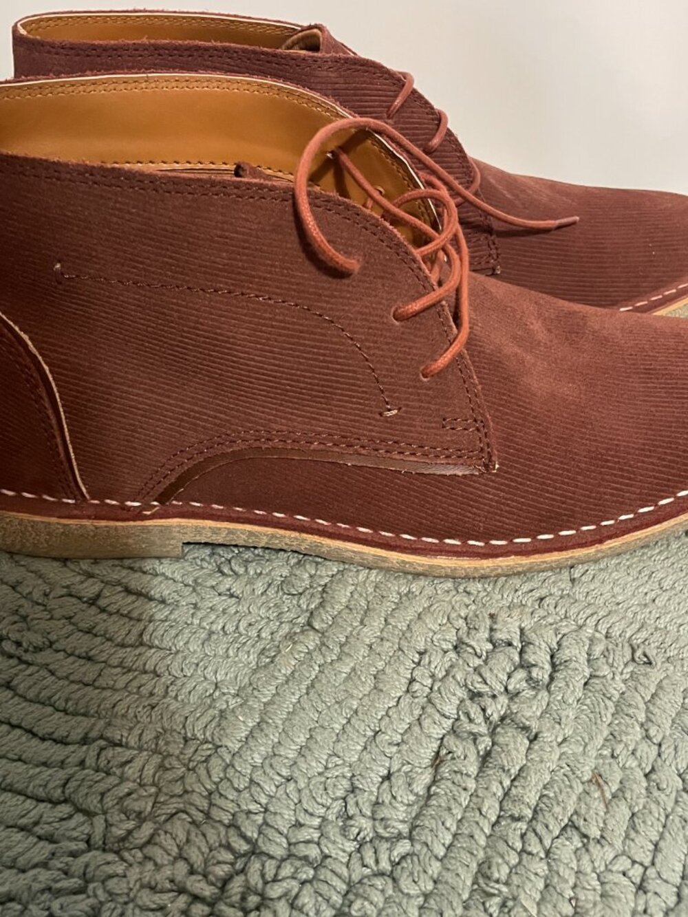 Kenneth Cole Reaction Passage Suede Brick Chukka boots in Size 8 - Picture 3 of 5